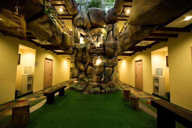 D'garden Hotel 2*